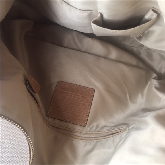 Coach Cowhide Tan Large Hobo Shoulder Purse - Picture 7 of 14